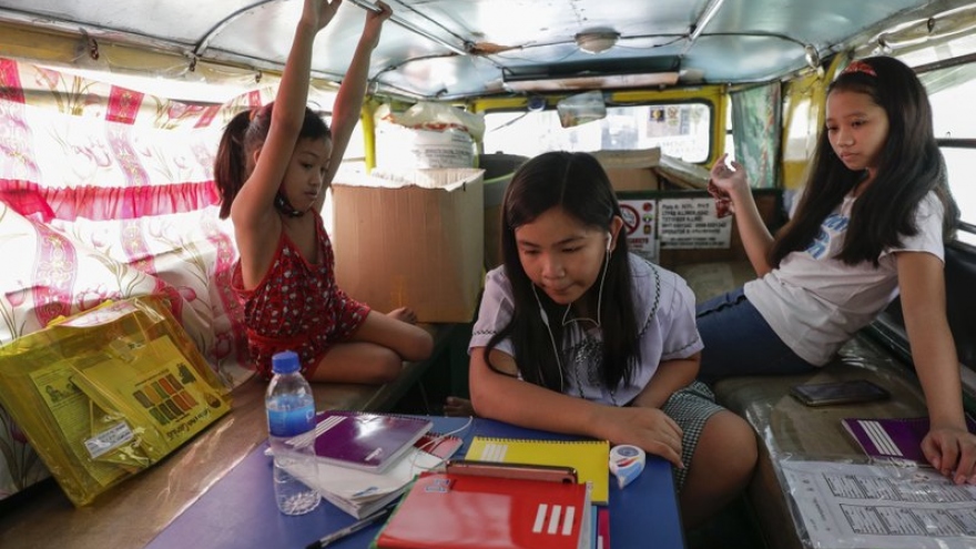 Trẻ em Philippines đối mặt "cuộc khủng hoảng học tập" trong đại dịch Covid-19